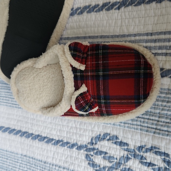 Willow Bee Kid's Slippers NWT - Picture 2 of 4